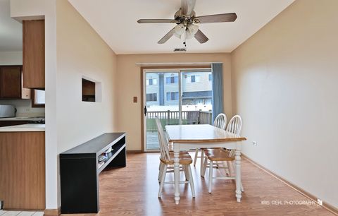 Tiny photo for 402 S Frontenac Street, Aurora, IL 60504 (MLS # 12631461)