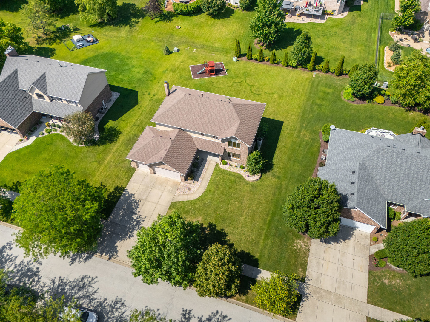 8284 BROOKHAVEN Drive