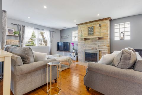 Tiny photo for 333 S WALNUT Street, Bensenville, IL 60106 (MLS # 12446215)