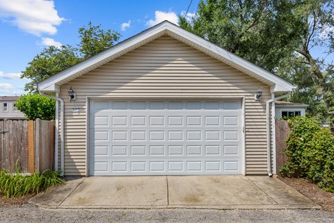 Tiny photo for 333 S WALNUT Street, Bensenville, IL 60106 (MLS # 12446215)