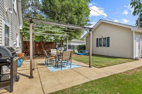 Tiny photo for 333 S WALNUT Street, Bensenville, IL 60106 (MLS # 12446215)