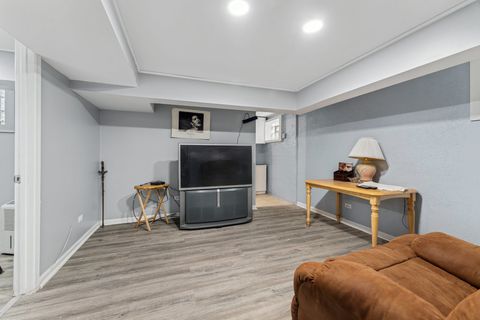 Tiny photo for 10537 S HALE Avenue #1W, Chicago, IL 60643 (MLS # 12339139)