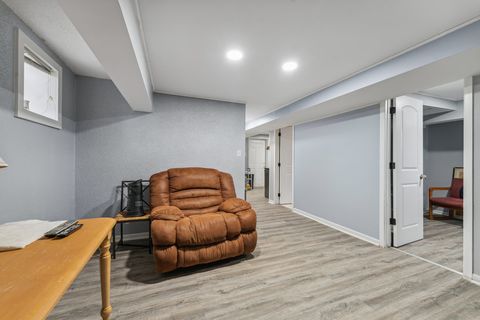 Tiny photo for 10537 S HALE Avenue #1W, Chicago, IL 60643 (MLS # 12339139)