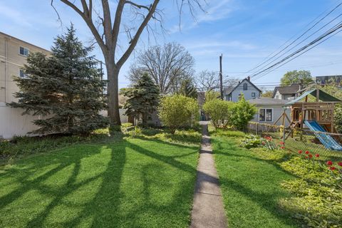 Tiny photo for 411 N Marion Street, Oak Park, IL 60302 (MLS # 12630355)