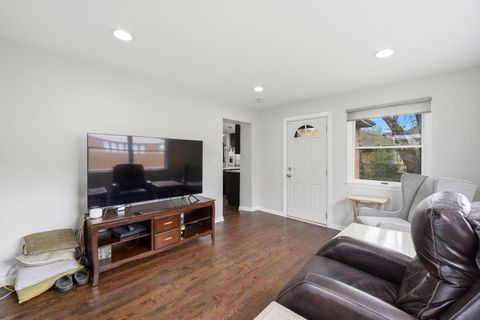 Tiny photo for 389 Michael John Drive, Park Ridge, IL 60068 (MLS # 12589889)