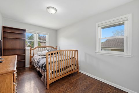 Tiny photo for 389 Michael John Drive, Park Ridge, IL 60068 (MLS # 12589889)