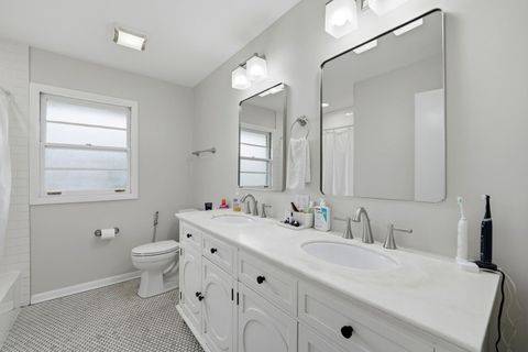 Tiny photo for 389 Michael John Drive, Park Ridge, IL 60068 (MLS # 12589889)