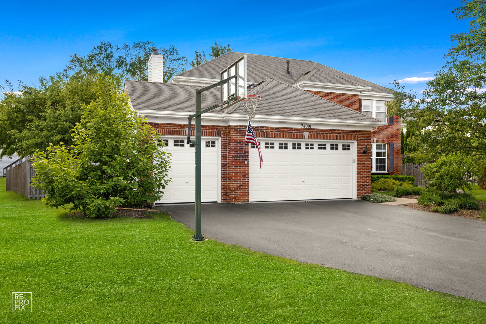 24001 W Walnut Circle
