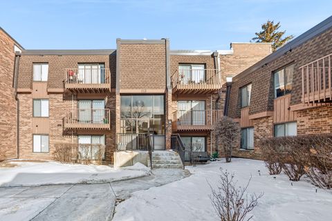 Tiny photo for 112 Mullingar Court #1C, Schaumburg, IL 60193 (MLS # 12556804)