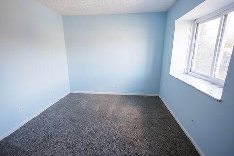 Tiny photo for 1119 S Curtis Avenue #F62, Kankakee, IL 60901 (MLS # 12633178)
