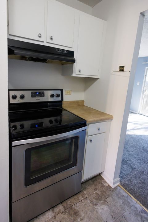 Tiny photo for 1119 S Curtis Avenue #F62, Kankakee, IL 60901 (MLS # 12633178)