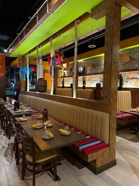 9999 Confidential Avenue Park Ridge IL 60068