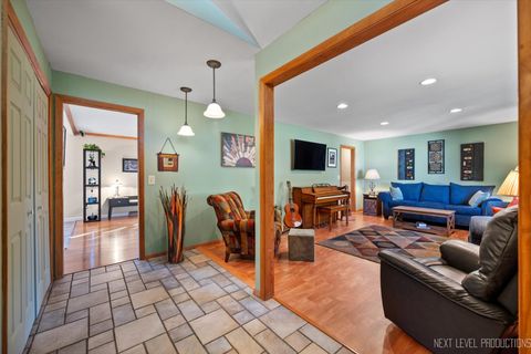 Tiny photo for 1367 Wauchope Drive, Elgin, IL 60123 (MLS # 12551816)