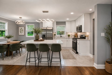 Tiny photo for 8836 Oakwood Drive, Hickory Hills, IL 60457 (MLS # 12738333)