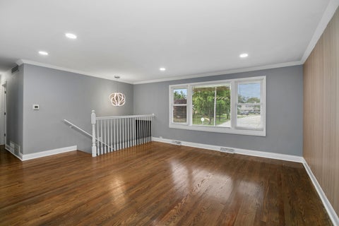 Tiny photo for 8836 Oakwood Drive, Hickory Hills, IL 60457 (MLS # 12738333)