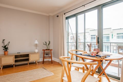 Tiny photo for 4144 N Sheridan Road #409, Chicago, IL 60613 (MLS # 12529733)