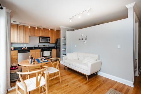 Tiny photo for 4144 N Sheridan Road #409, Chicago, IL 60613 (MLS # 12529733)