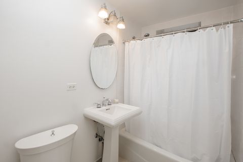 Tiny photo for 4144 N Sheridan Road #409, Chicago, IL 60613 (MLS # 12529733)