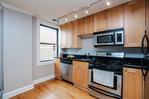 Tiny photo for 4144 N Sheridan Road #409, Chicago, IL 60613 (MLS # 12529733)