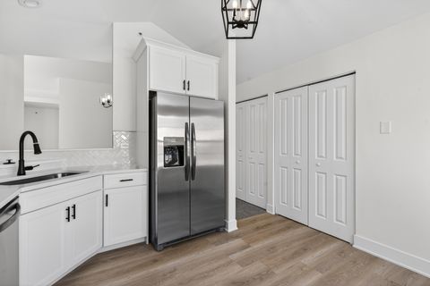 Tiny photo for 403 Cromwell Circle #2, Bartlett, IL 60103 (MLS # 12553472)