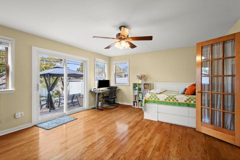 Tiny photo for 10942 S Keeler Avenue, Oak Lawn, IL 60453 (MLS # 12510620)