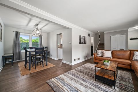 Tiny photo for 221 Alexandria Drive, Vernon Hills, IL 60061 (MLS # 12435249)