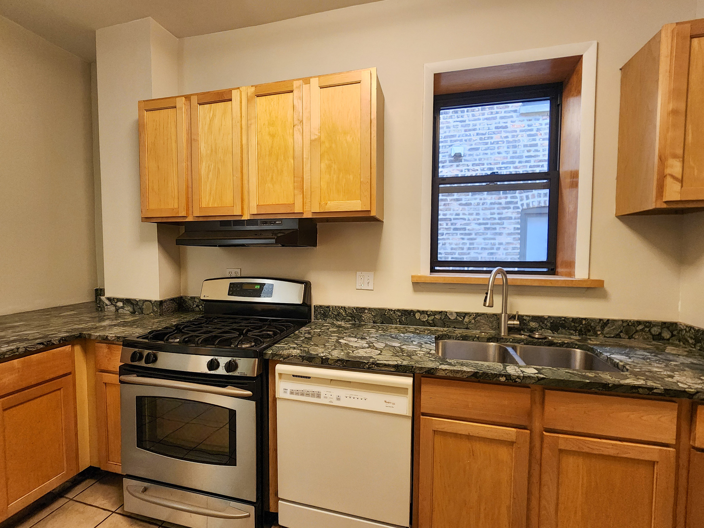 4330 N Sheridan Road 2