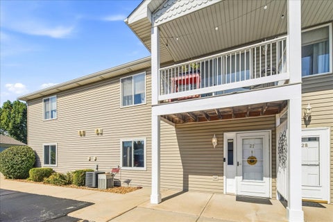 Photo of 1350 Rock Run Drive #27, Crest Hill, IL 60403 (MLS # 12758226)