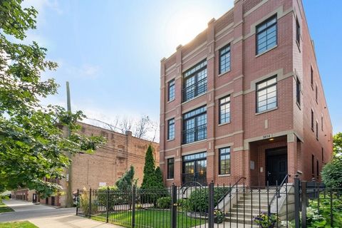 Photo of 3814 N Greenview Avenue #1, Chicago, IL 60613 (MLS # 12486060)