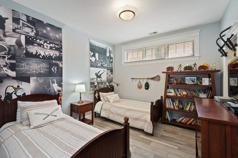 Tiny photo for 3814 N Greenview Avenue #1, Chicago, IL 60613 (MLS # 12486060)