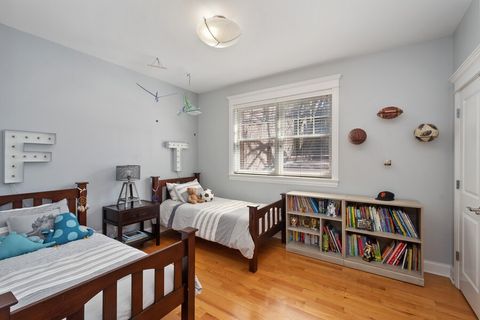 Tiny photo for 3814 N Greenview Avenue #1, Chicago, IL 60613 (MLS # 12486060)