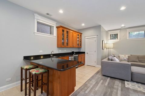 Tiny photo for 3814 N Greenview Avenue #1, Chicago, IL 60613 (MLS # 12486060)