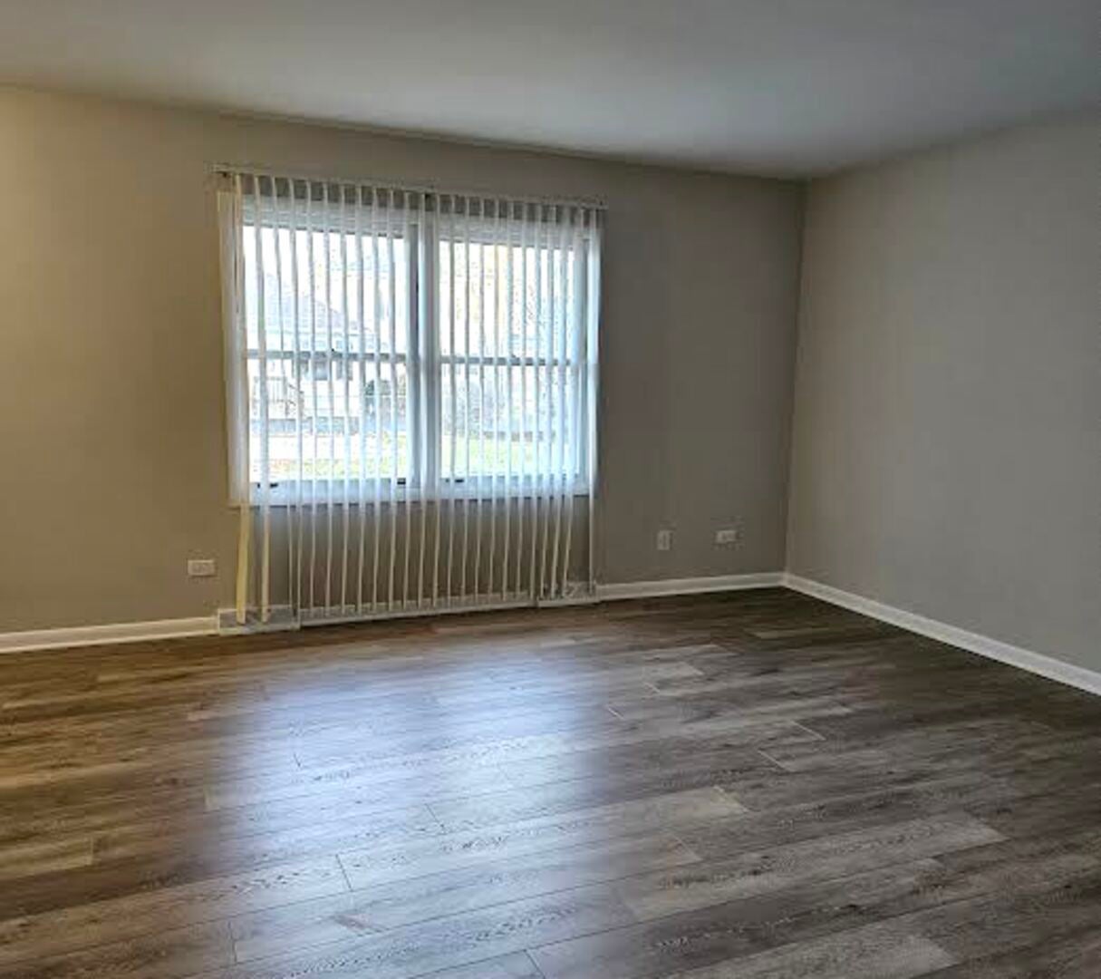 914 Hillside Avenue 1