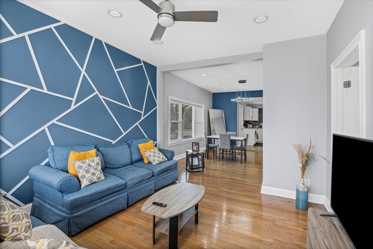 1024 W 103rd Street