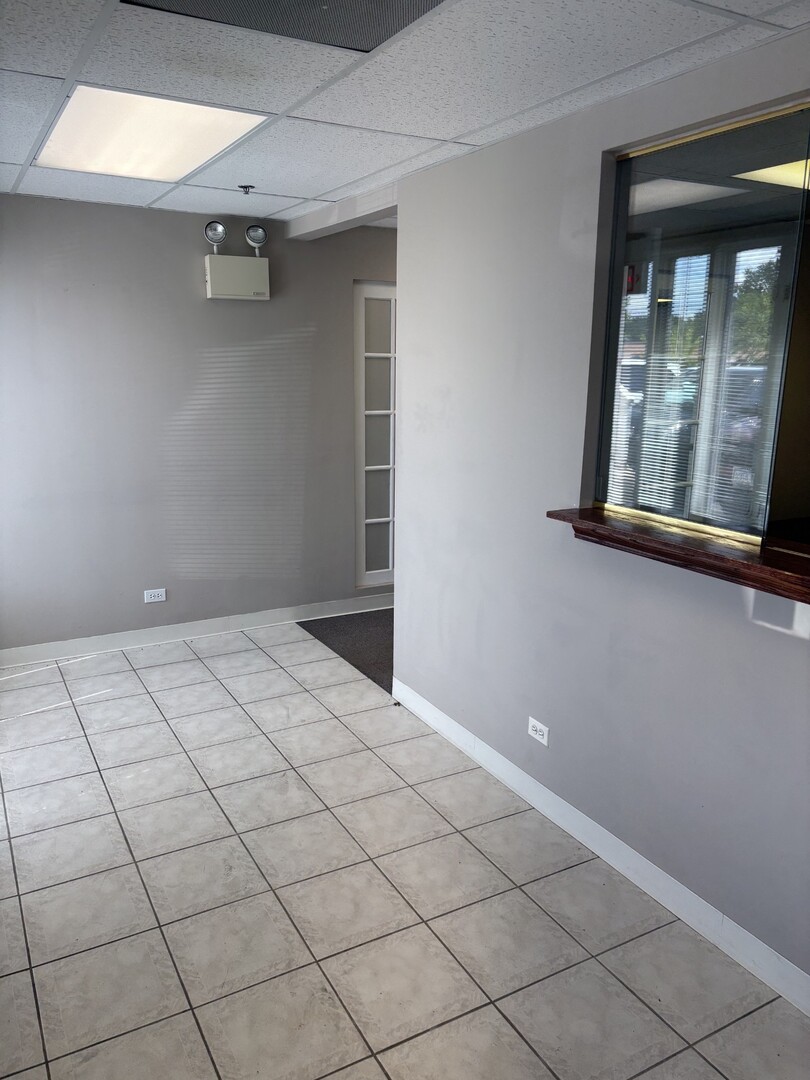 1001 E Chicago Avenue 111