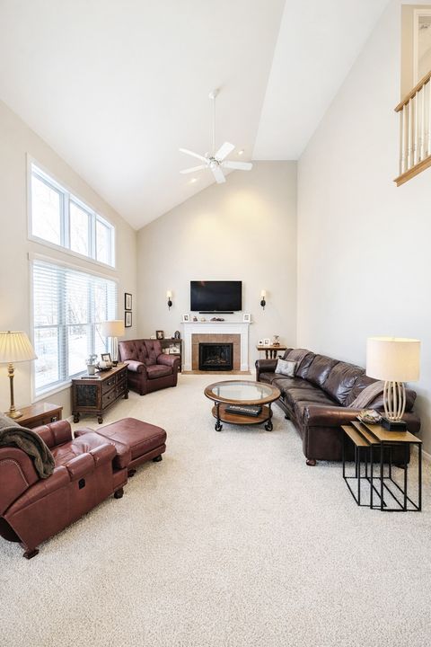 Tiny photo for 823 Columbia Circle, North Aurora, IL 60542 (MLS # 12601466)