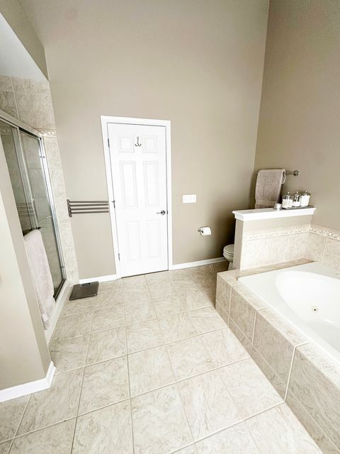 Tiny photo for 823 Columbia Circle, North Aurora, IL 60542 (MLS # 12601466)