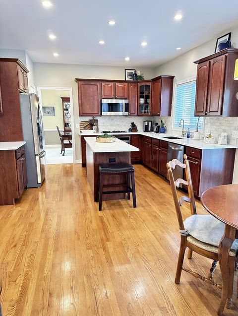 Tiny photo for 823 Columbia Circle, North Aurora, IL 60542 (MLS # 12601466)