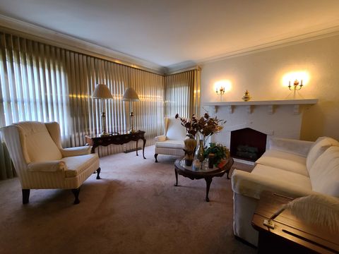 Tiny photo for 8319 S Crandon Avenue, Chicago, IL 60617 (MLS # 12556180)