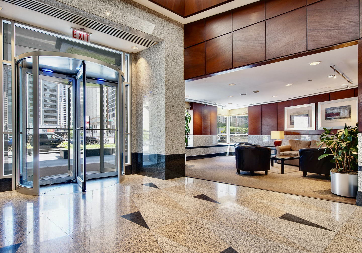 440 N Wabash Avenue 604