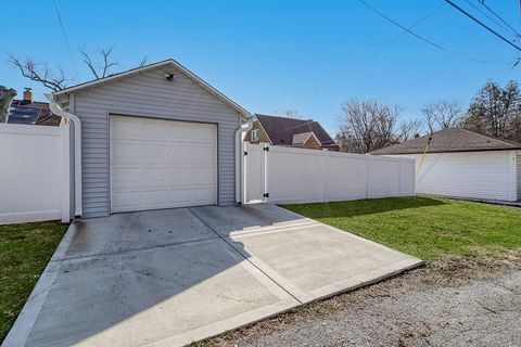 Tiny photo for 1179 S Elm Avenue, Kankakee, IL 60901 (MLS # 12583163)