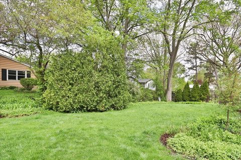 Tiny photo for 174 Timber Hill Road, Buffalo Grove, IL 60089 (MLS # 12632308)