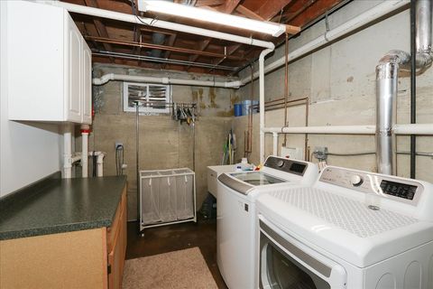 Tiny photo for 174 Timber Hill Road, Buffalo Grove, IL 60089 (MLS # 12632308)