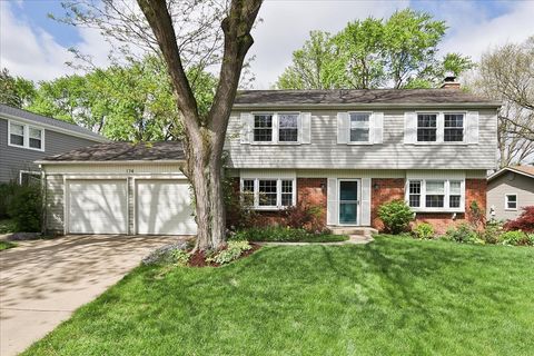 Photo of 174 Timber Hill Road, Buffalo Grove, IL 60089 (MLS # 12632308)