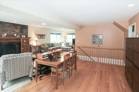 Tiny photo for 174 Timber Hill Road, Buffalo Grove, IL 60089 (MLS # 12632308)
