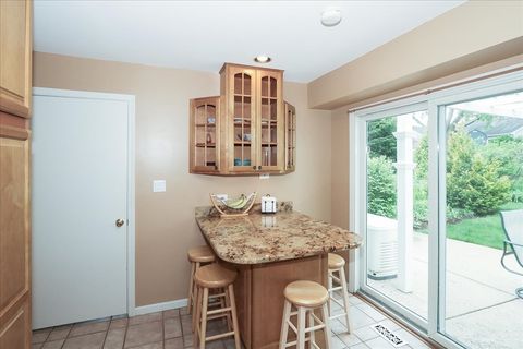 Tiny photo for 174 Timber Hill Road, Buffalo Grove, IL 60089 (MLS # 12632308)