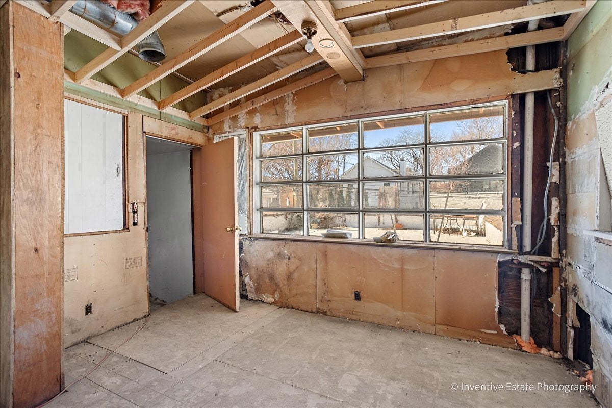 3636 N Ashland Avenue