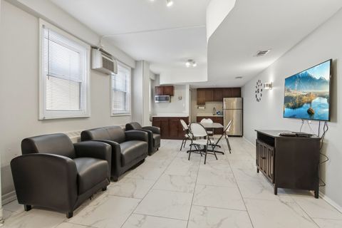 Tiny photo for 2909 N Sheridan Road #1201, Chicago, IL 60657 (MLS # 12633141)