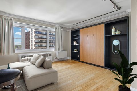 Tiny photo for 2909 N Sheridan Road #1201, Chicago, IL 60657 (MLS # 12633141)
