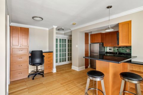 Tiny photo for 2909 N Sheridan Road #1201, Chicago, IL 60657 (MLS # 12633141)